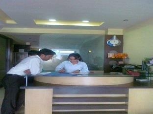 בהופאל Hotel Kasturi Continental מראה חיצוני תמונה